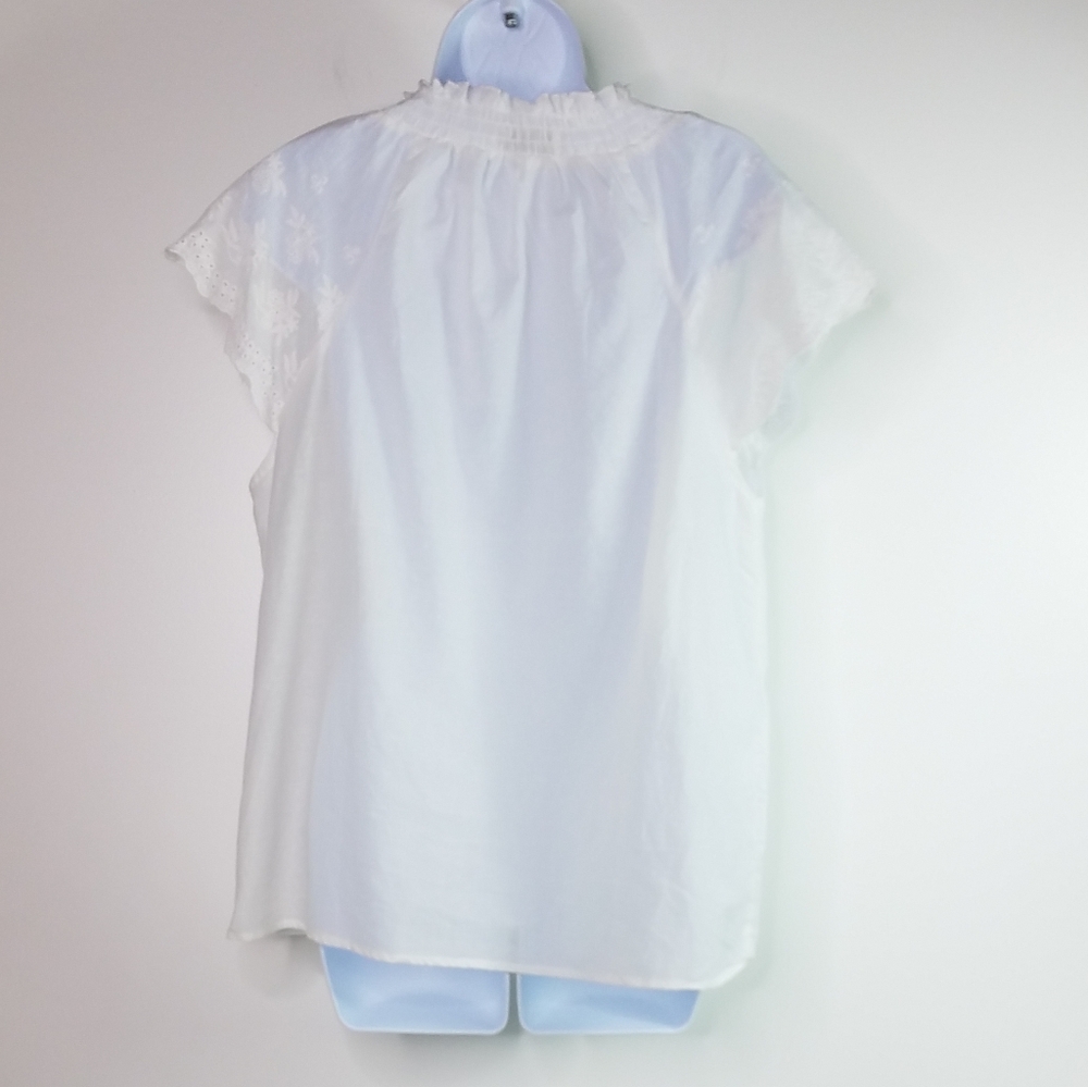 White embroidered eyelet cap sleeve cotton top - Picture 7 of 8